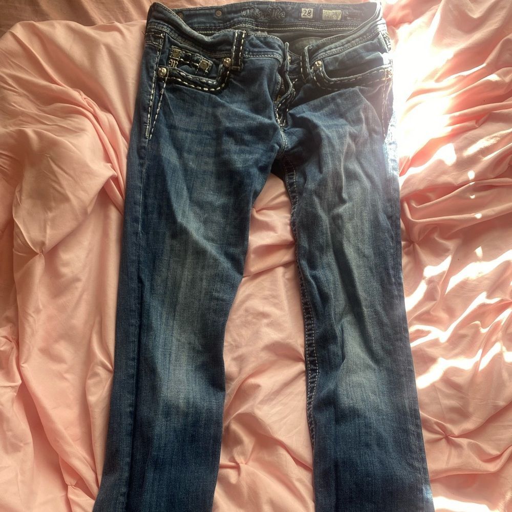 Miss Me Jeans Capris - Picture 2 of 5
